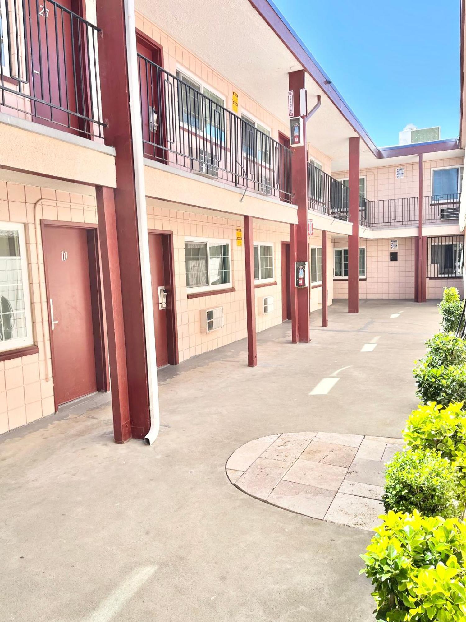 Royal Lodge Coalinga Dış mekan fotoğraf